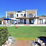 Nature - Direct To Sandy Beach, Impressive Villa, Quiet Area Вилла