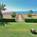 Nature - Direct To Sandy Beach, Impressive Villa, Quiet Area Вилла *