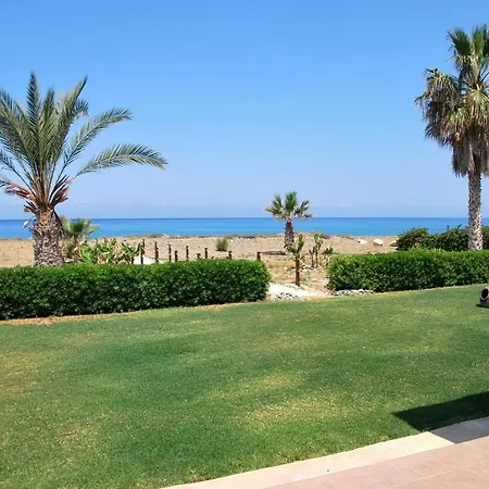 Nature - Direct To Sandy Beach, Impressive Villa, Quiet Area וילה ארגאקה