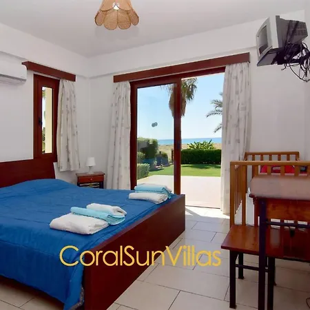Villa Nature - Direct To Sandy Beach, Impressive Villa, Quiet Area Argaka