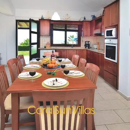 Nature - Direct To Sandy Beach, Impressive Villa, Quiet Area Argáka